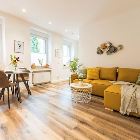 Stylisch - Ruhig - Gemuetlich - Zentral - Einladend Appartement Krefeld Buitenkant foto