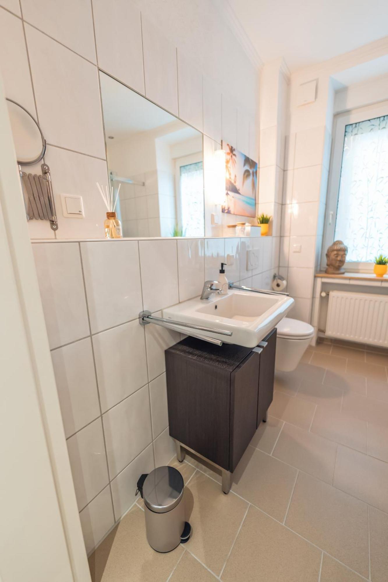 Stylisch - Ruhig - Gemuetlich - Zentral - Einladend Appartement Krefeld Buitenkant foto